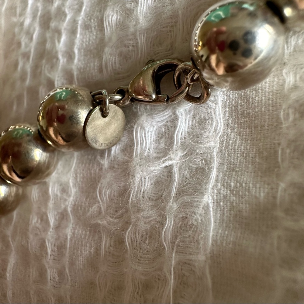 SET Tiffany’s Hardware Bead Necklace and Bracelet - Picture 7 of 8